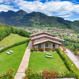 Agriturismo Hegemone、トレモージネ・スル・ガルダのホテル