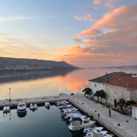 Laguna Apartments