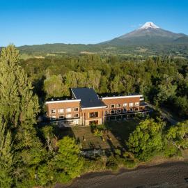 Cascadas Hotel, hotel em Puerto Octay