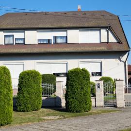 Szigetköz Győrzámoly Apartman, hotel in Győrzámoly