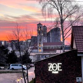 Zoe Hotel