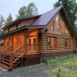 Beautiful Log Home with Access to the Kenai River