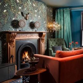 Wonderland Berwick 5-bedrooms Pet-friendly cottage with the Hot tub, hotel in Tweedmouth