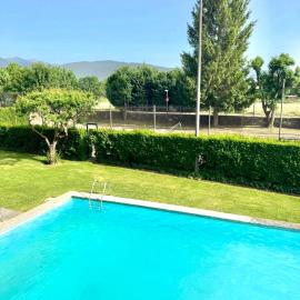 Exclusiu apartament al centre, piscina, 3 hab, 2,5 banys, 6pax by Cal Querol