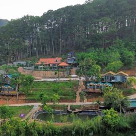 Rừng Thông Villa, хотел в Да Лат