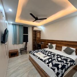 Landlord Premier, Hotel in Rohtak