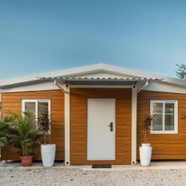 Beautiful Tamarindo Tiny house with AC WIFI