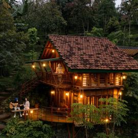 Kebun Hanoman Private Villa, hotel in Pablengan