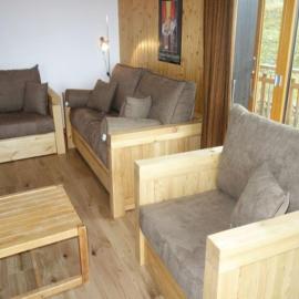 Apartment in Veysonnaz near Ski Gondola, hotel in Veysonnaz