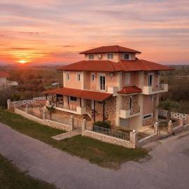 Villa Thea Olympos - Stunning Sunrise - 9 Guests