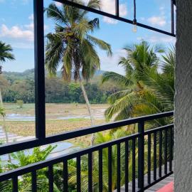Sawmya Guest House