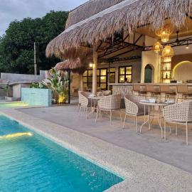 Villa Alessandra Homestay, hótel í Moalboal
