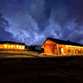 Zapodomek B z pięknym widokiem i jacuzzi, hotell i Złatna