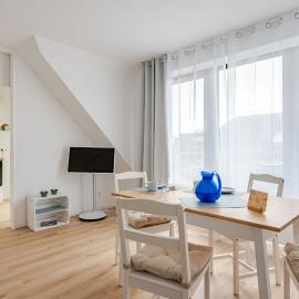 Zentrales City Apartment EDEN - 1 Min zum HBF - Ideal für Trips nach Köln, Düsseldorf, Wuppertal, Messe - Balkon, Küche, 2 Zimmer, Renoviert 2025