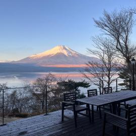 Buckeye House by the lake