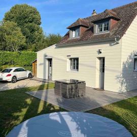 Maison avec jardin proche de la plage, hotel em Dieppe