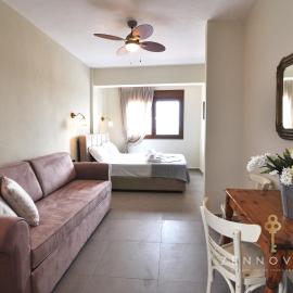 Zennova #61, Boutique Studio in Nikiti, hotel in Nikiti