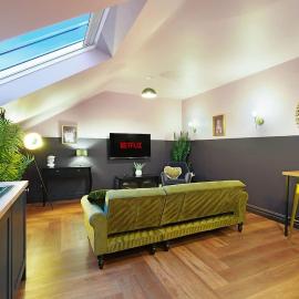 Chic Retreat with King Bed in Barnard Castle