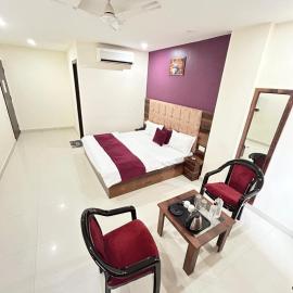 Viesnīca Hotel Exotica Haridwar pilsētā Rāiwāla