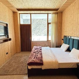 Harsil River Retreat، فندق في Harsil