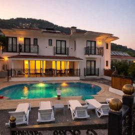 Villa Safir, hotel em Sarigerme