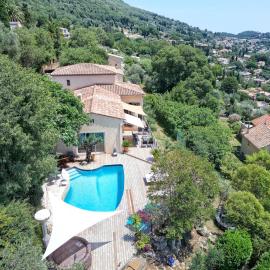 Villa Mas Baucour vue exceptionnelle et piscine privee, hotel Grasse-ban