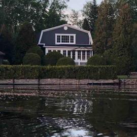 Chalet Côté du Lac, khách sạn ở Alma