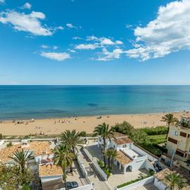 Urbanización El Oasis, 20 Villas en 1ª Línea Playa, hotel i Dénia
