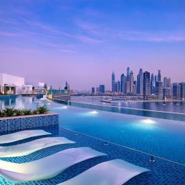 Luxury Studio Palm Jumeirah Infinity Pool and Beach, hotel v Dubaji