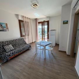 Appartamento Morelli Beach - Via Massetana 21, hotel a Follonica