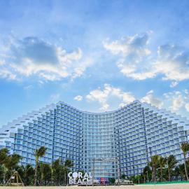Elite Oceanfront Apartment - The Arena Sea and Sand Tower