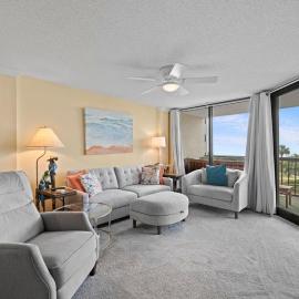 Sunset Haven 3 BR Condo in a Gated Beach Community, hotel in Pawleys Island
