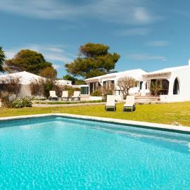 Casa Maitzgon - Renovada casa con piscina y jardín
