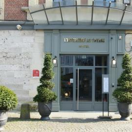 L'INVITATION AU VOYAGE - Hôtel & Spa, отель в городе Онфлёр