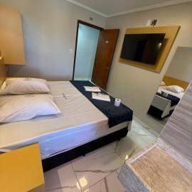 Hotel Mustang, hotel di São Paulo