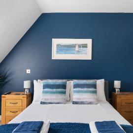 Modern Apartment Parking Short Walk to Fistral