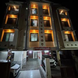 Hotel Tirth Purohit Park, hotel en Trimbak