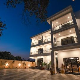 White Forest - PV Hotels、ポンディシェリのホテル