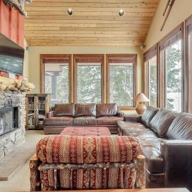 High End Alta Townhouse with Hot Tub