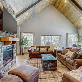 Cozy Cove Lodge