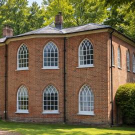 Lion House by Abbey House Stays، فندق في سافرون والدن