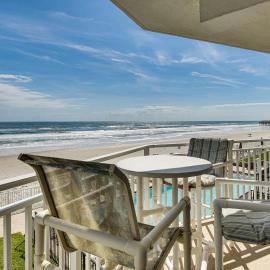 Sun, Sand & Smiles: Daytona Shores Family Condo!