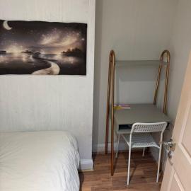 Budget Cosy Room Stay in Dartford, hotel in Dartford