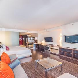 Amazing High Rise No resort fees w balcony