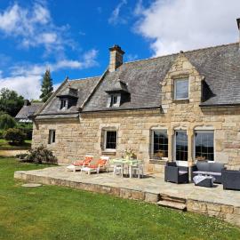 Seaview Stone House in Brittany