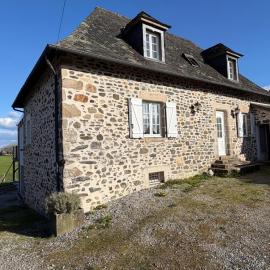 Grande maison en Corrèze 5 chambres avec Jacuzzi, hotelli kohteessa Seilhac