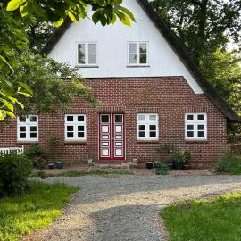 Haus Adele, hotel in Drochtersen