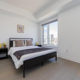Downsview Park Luxury Townhome near Yorkdale Transit, hotelli Torontossa