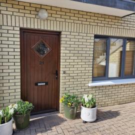Stylish ground floor one bedroom townhouse, hotel v destinaci Tullamore