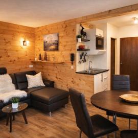 Ferienwohnung Zirbenstüberl mit Balkon & Chiemgau Karte